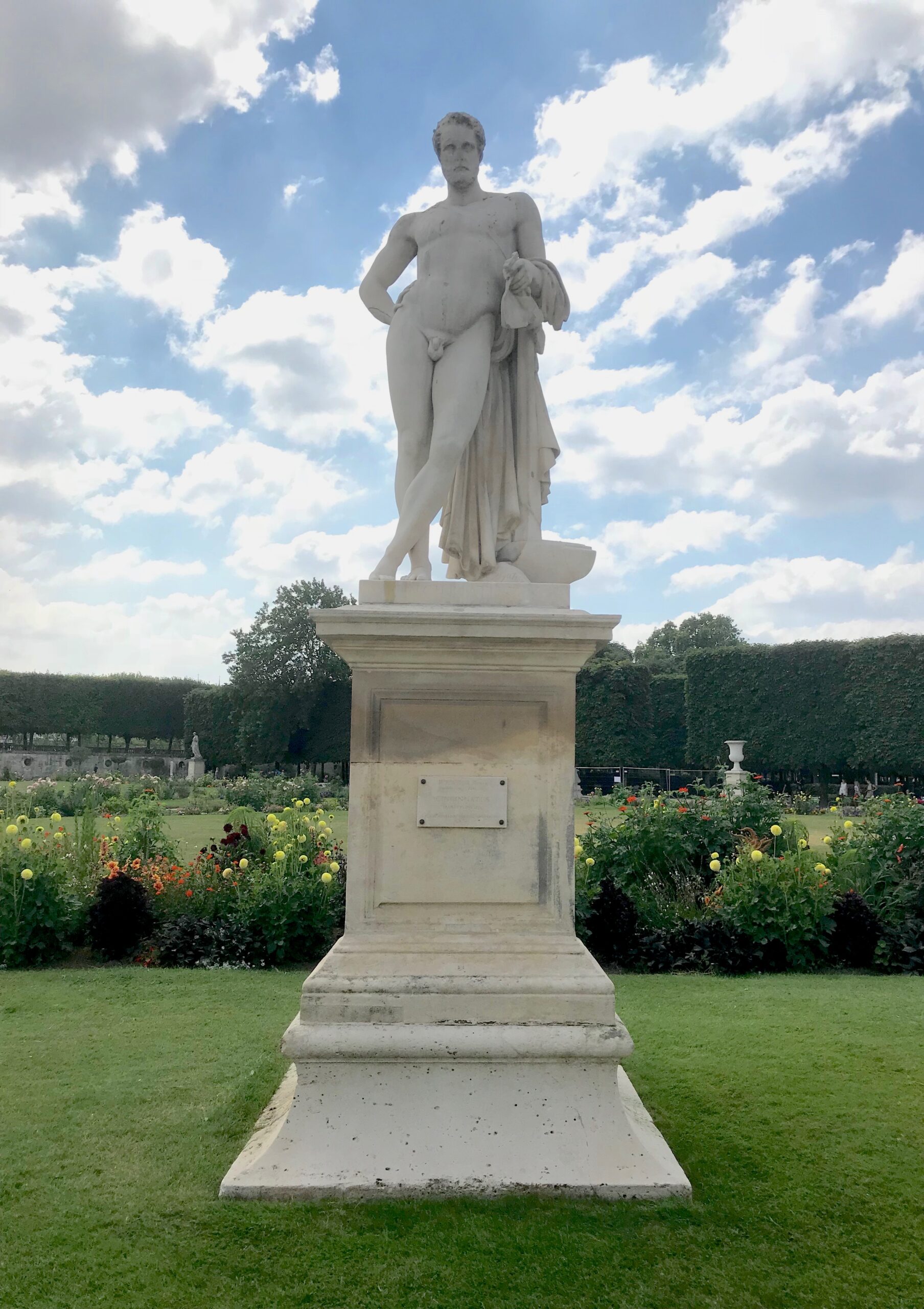 Estátua de Cincinato, líder romano que abriu mão do poder